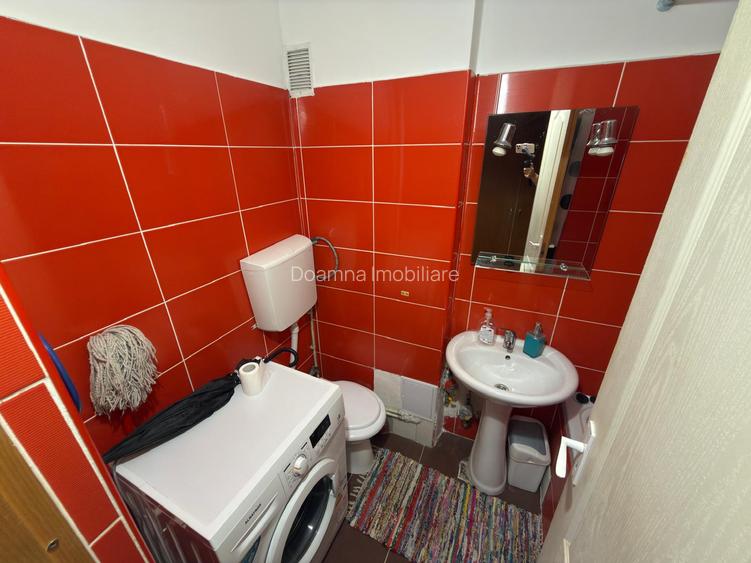 Garsoniera langa  metrou N Grigorescu, bd. Camil Ressu, nr. 33 - 8