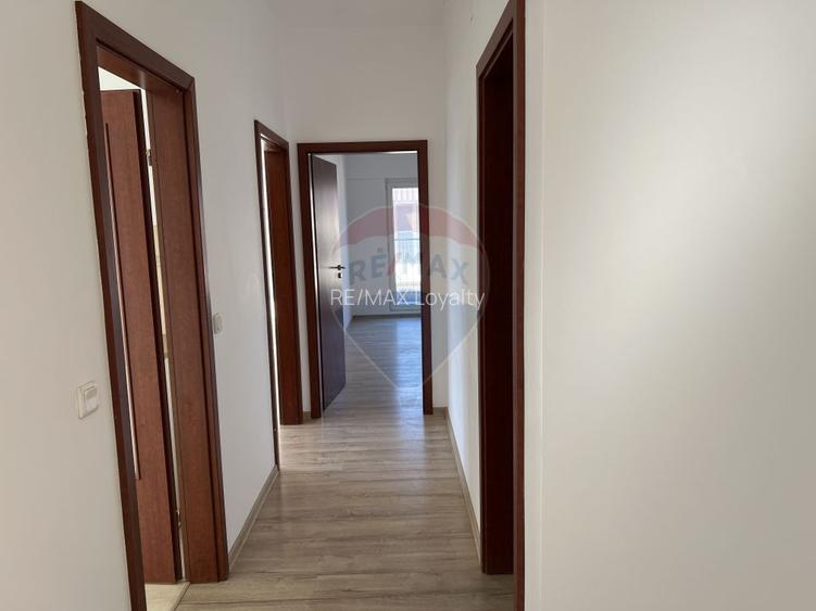 La inchiriat apartament 3 camere si parcare in Voluntari - 13