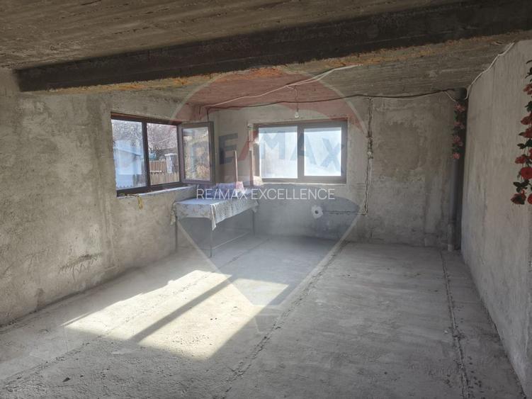 Casă / Vilă cu 5 camere de vânzare în zona Poiana Tapului - 11