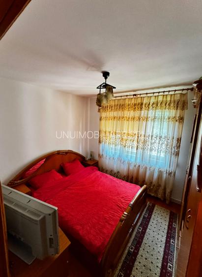 Apartament 3 camere-Zona Sud - etaj 2/4 - 47mp - 5