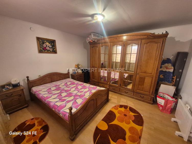 Casă cu anexă și teren generos de 1.600 mp – de vânzare în Dobreni - 9