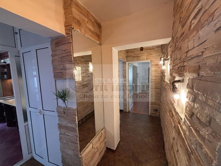 Apartament 3 camere Decomandat, et. 1, bulevard GARA - 149,900 EURO - 5