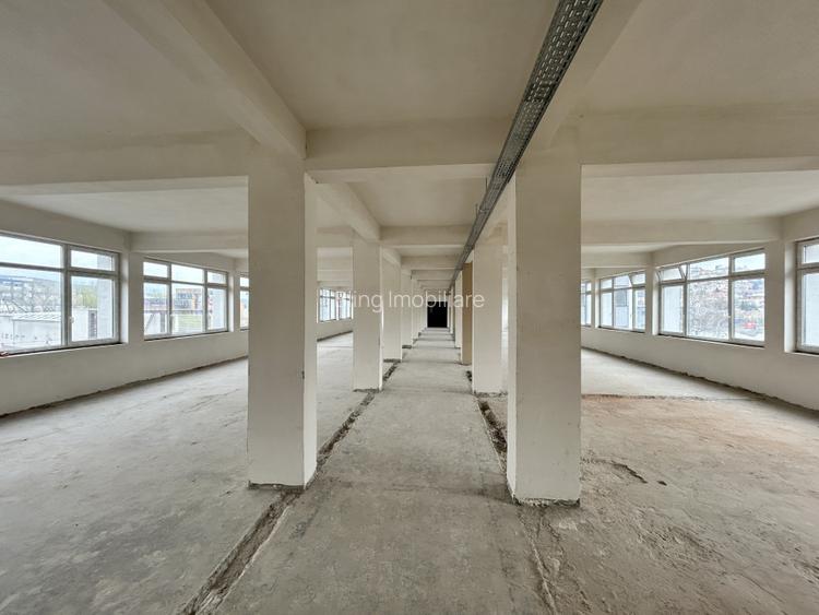 Cladire de vanzare D+P+4 cu 4670mp utili si curte 3650mp la 1280euro/mp  - 8