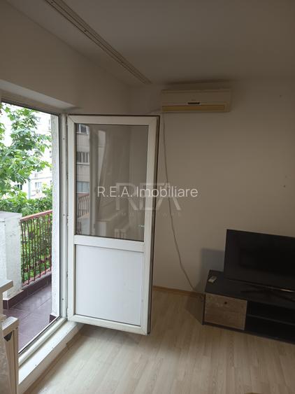 Garsonieră decomandată 40 mp | Bd. Constantin Brâncoveanu | Metrou 5-7 min | Blo - 6