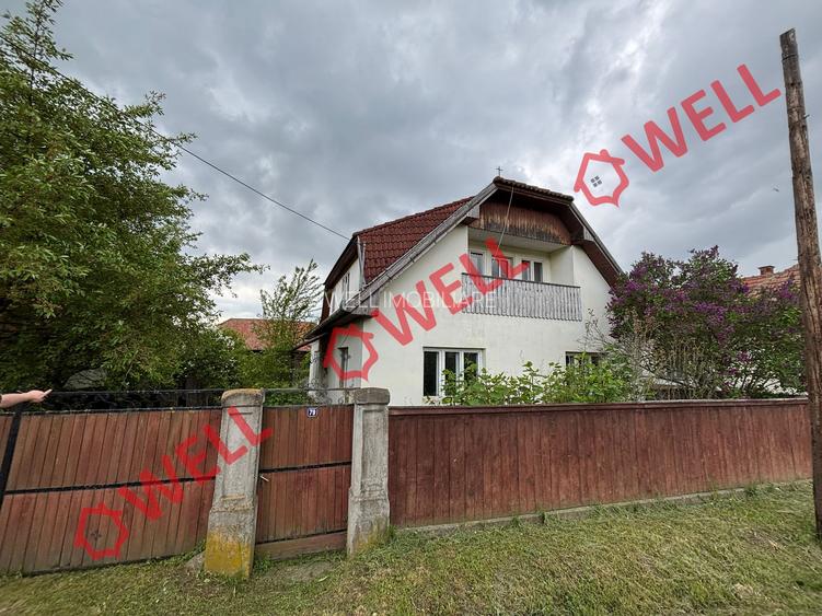 Casă de familie cu 2 niveluri de vânzare în Mereni, la drumul principal! - 3