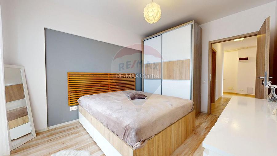 Apartament cu 2 camere de închiriat în zona Tractorul - 3