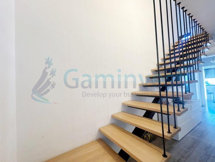 Casa spatioasa cu garaj, terasa si curte de vanzare in Nojorid, Bihor - 12