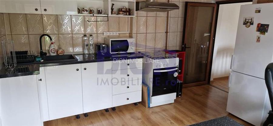 Casa cocheta cu potential, intr- o zona linistita a Chitilei - 3