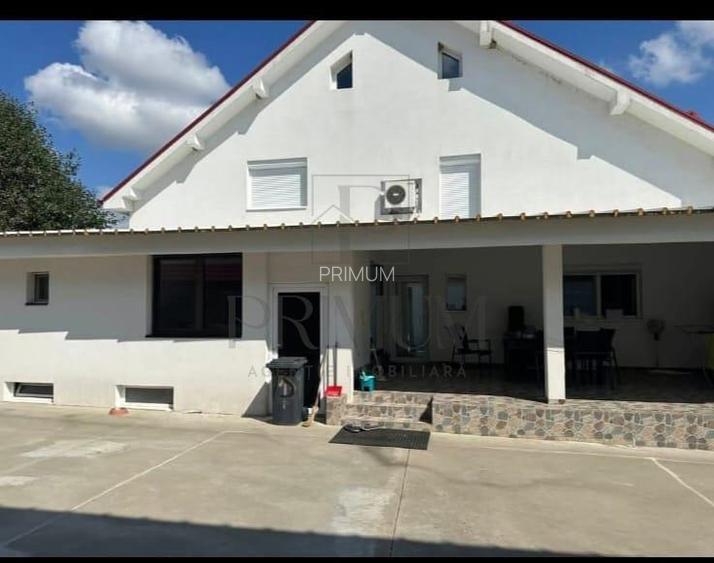 Casa individuala superba - mobilat utilat - posibilate afacere service - asfalt. - 2