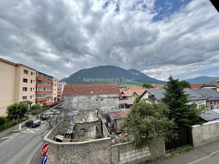 Pensiune cu potențial deosebit, vedere spectaculoasă spre Piatra Craiului - 23