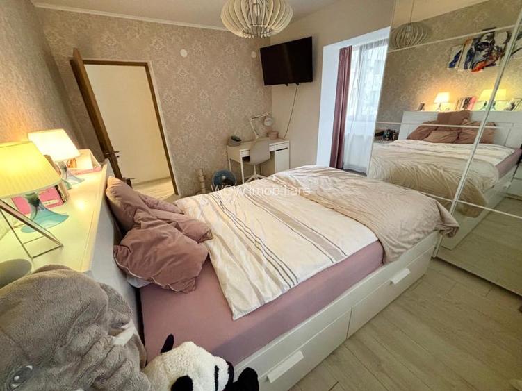 De vanzare apartament 3 camere zona Strand - 10