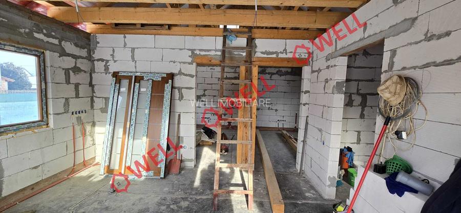 Casă nefinisată de vânzare în Ghidfalău! - 9