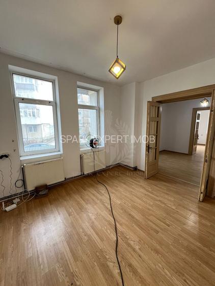 Inchiriere casa/ spațiu comercial, D+P+M in Urlati, zona centrala - 5