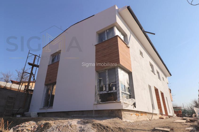 Casa de vanzare in Dambul Rotund! - 2