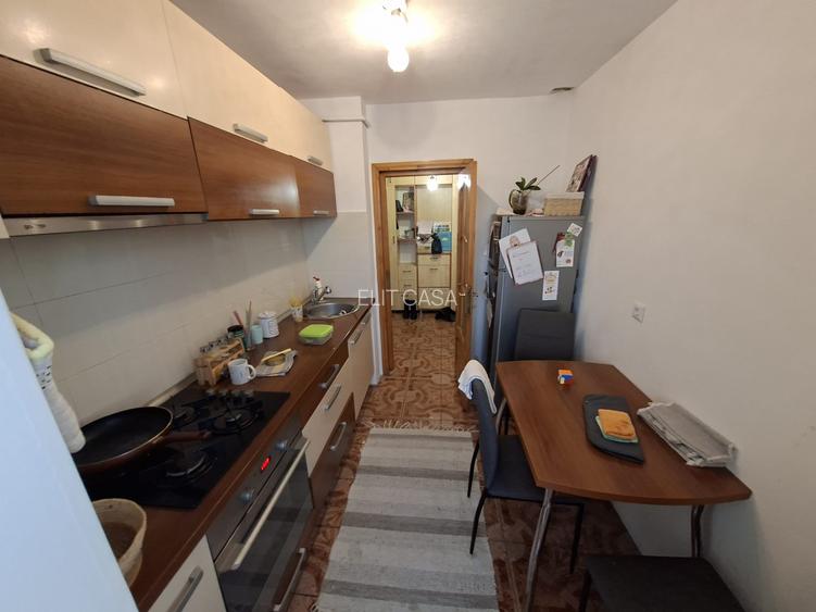 Apartament cu 2 camere, decomandate, etajul 1/4, zona Dacia - 4