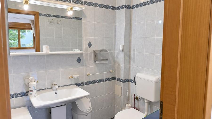 REA1029796 Apartament 5 camere de închiriat Aviatorilor, decomandat, 2 terase,