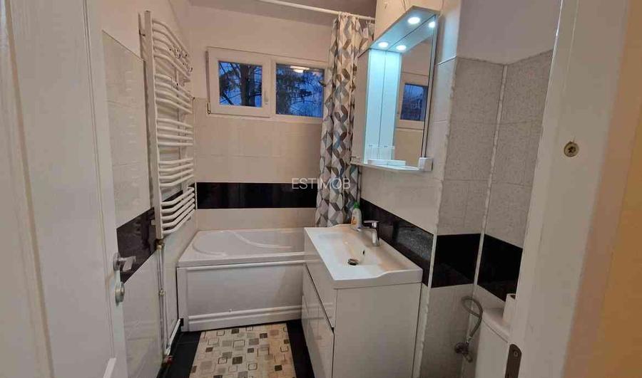 Chirie apartament 3 camere cu 2 balcoane zona Astra str.Neptun - 3