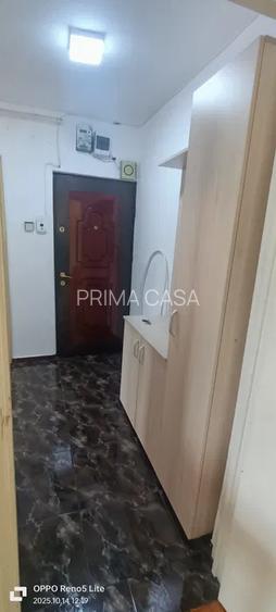 Numar camere: 3  Localizare:  Zona Bd. N. Balcescu –  Jud. Buzau  Etaj: 3 din 4 - 4