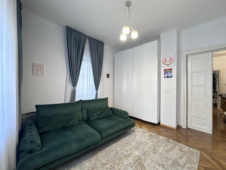 Vilă/Casa | Parcul Carol | Cladire Birouri | Intrări separate| Renovat