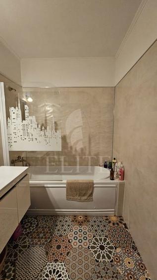 Apartament 2 camere în zona BAZA SPORTIVA