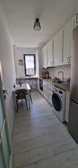 Militari Residence,2camere decomandat,420 euro - 5