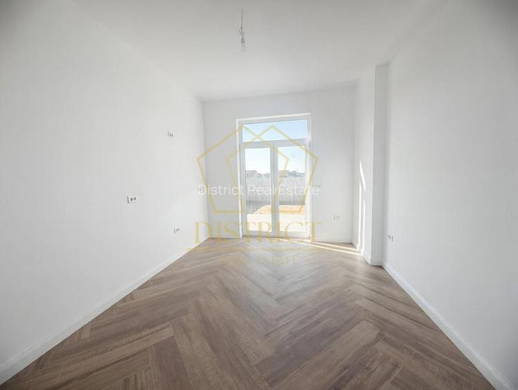 Duplex superb cu 5 camere despărțit prin camera tehnica I Mosnita Noua - 4
