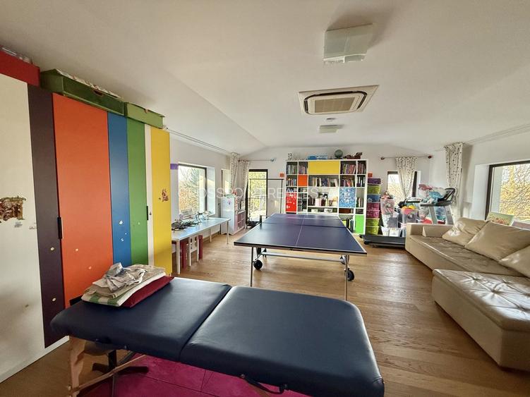 Grădină superbă, piscină și intimitate deplină – 1387 mp teren - 14