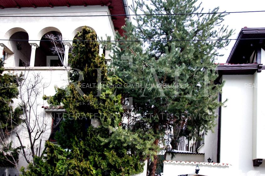 Inchiriere casa, vila 5 camere | Arhitectura deosebita, Curte | Stefan cel Mare - 37