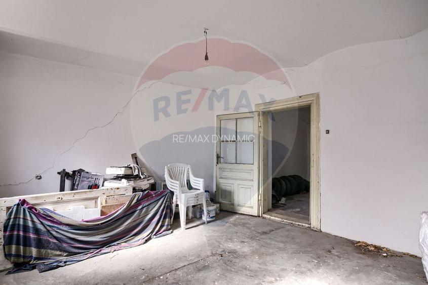 Apartament cu 4 camere 221 mp utili la curte Piata Catedralei,Arad - 17
