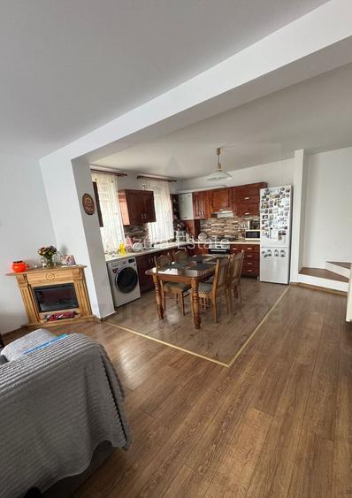 Casa moderna 4 camere 2 bai curte si parcare privata in Arhitectilor - 7