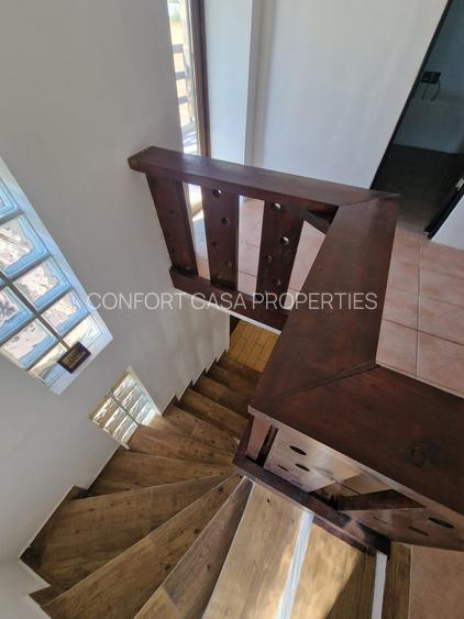 Casa de vanzare - Dobreni - Vidra - teren 2444 mp - intravilan - stradal/central - 12