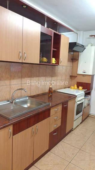 Apartament cu 3 camere, 65 mp, decomandat, zona Aurel Vlaicu - 8