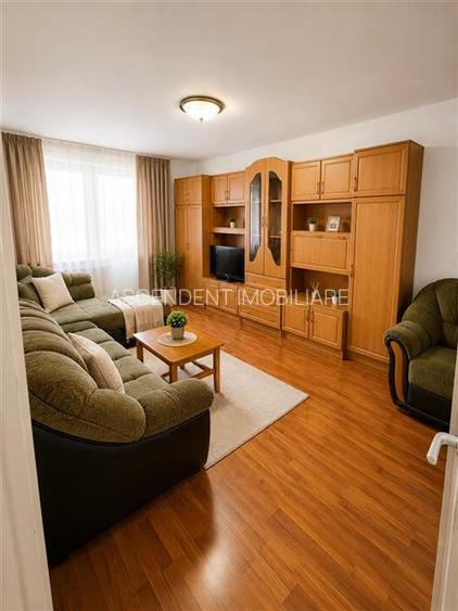 Decomandat, 3 camere, 2 bai, spatiu verde, mobilat, utilat, boxa, Faget, Brasov - 2