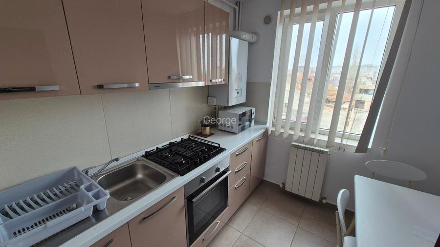 Proprietar inchiriez apartament 2 camere - 4