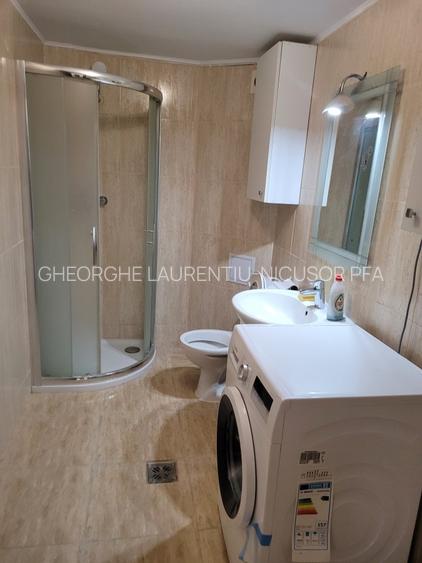 Scoala Americana  de vanzare - 11