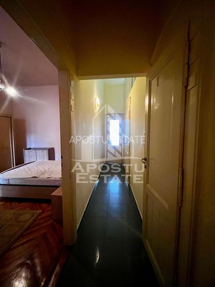Apartament 2 camere in cladire istorica,etaj intermediar,zona Neptun - 14