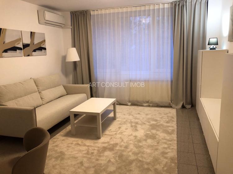 Apartament 2 camere | Ultracentral – Sala Palatului | Et 2 | Renovat Mobilat | - 2