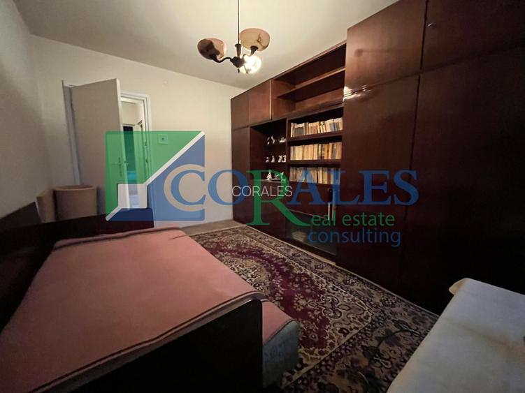 3 camere - vedere pe 2 parti. LIFT! - 5