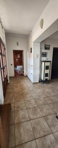 Casa Ghimbav, 8 camere,  S+P+M,teren 736 mp, pretabila locuinta, birouri, cazare - 31
