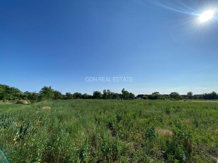 Casă de vacanță , 2 cam, teren 3.381 mp - 19