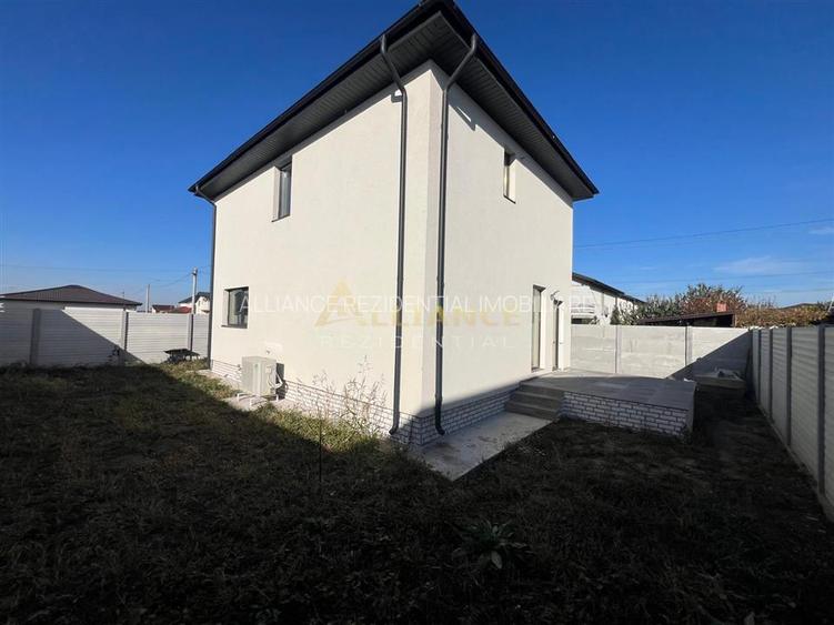 Casa individuala - 4 camere - 2 bai - 280mp teren - 4