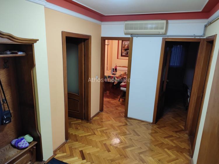 Apartament cu 3 camere decomandate in zona Timocului-Saguna - 1