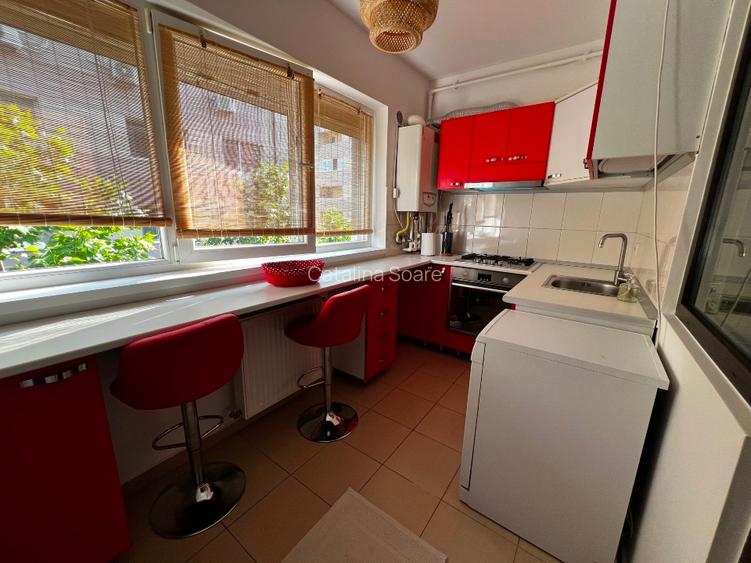 LIBER de la 15 aprilie, 2 camere, 5 min. Metrou Dimitrie Leonida, 48 mp2 - 13