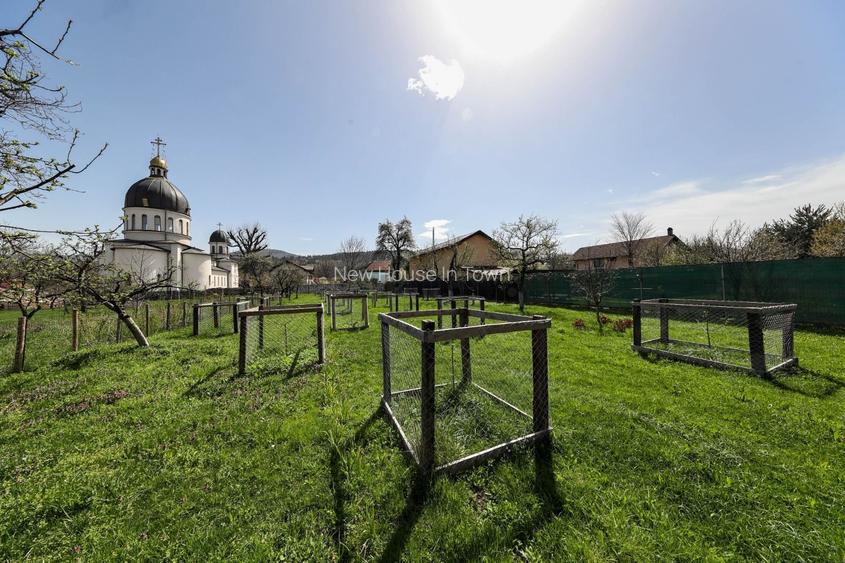 Casă Săsească Autentică cu Șură Impresionantă în Cristian – Teren 2729mp - 11