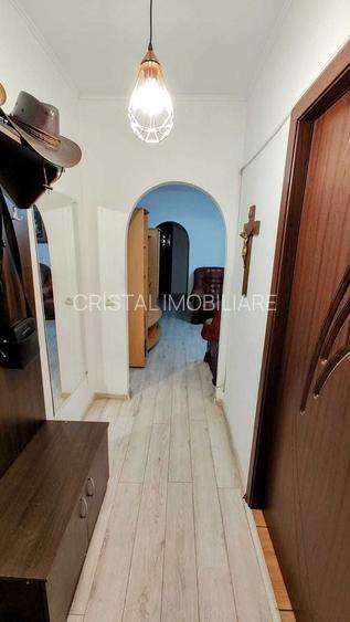 Apartament 2 camere, mobilat, renovat, langa metrou, Piata Chibrit - 6