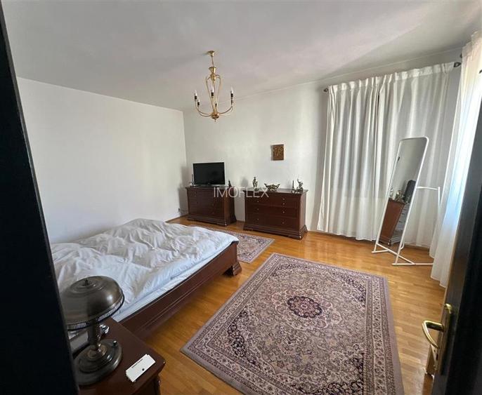 Vila | Sisesti | 10 Camere | Proprietate Rară - 10