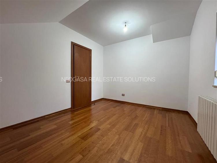 VILA IMPRESIONANTA LANGA PADURE // PISICINA INTERIOARA // TEREN 1700 MP - 34