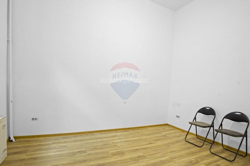Apartament cu 2 camere de vânzare în zona Ultracentral,Arad - 2