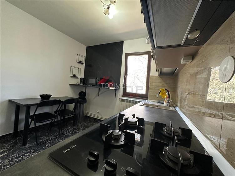 Inchiriere Apartament 3 camere semidecomandat Podu Ros - Palas - 5