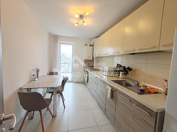 Apartament cu 3 camere, 2, bai, balcon si terasa, Str. Constanta - 9